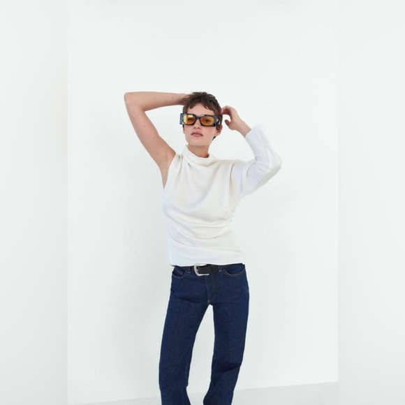 Zara Asymmetric Top Limited Edition Size M 4043/220 - Picture 9 of 11